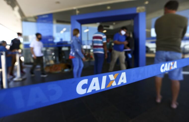 A Caixa Econômica Federal libera hoje, terça-feira (8) os saques e transferências da segunda