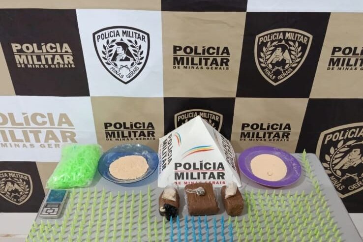 PM prende dupla por tráfico de drogas