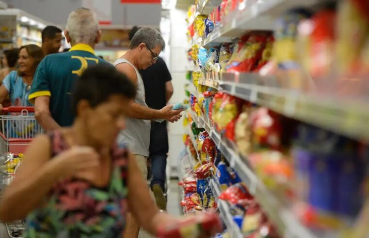 Governo muda regras do vale-refeição e alimentação; benefício continua o mesmo, mas uso será ampliado