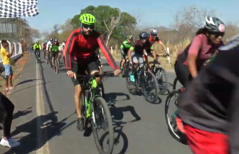 Rachão de Ciclismo é sucesso em Januária