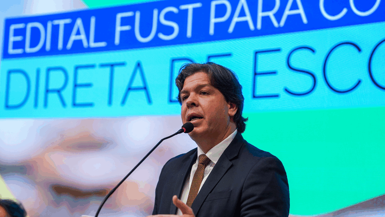 MCom lança edital para levar internet de alta velocidade a 5 mil escolas públicas