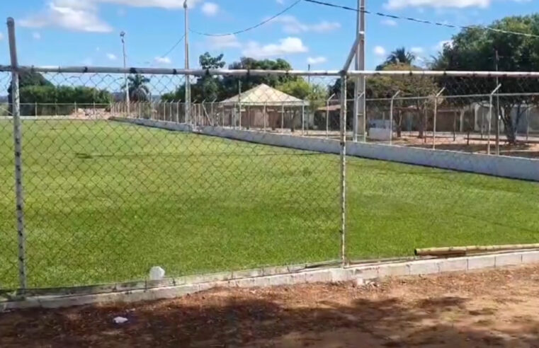 Sabadão de Futebol em Pedras de Maria da Cruz