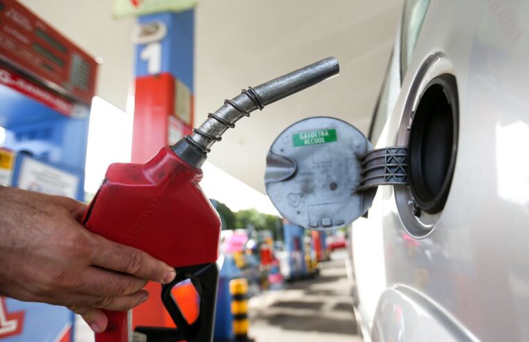 Tendência de queda da média de preços de combustíveis pela terceira semana consecutiva.