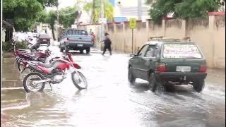 Várias cidades de nossa região em alerta devido às chuvas. Confira imagens de Januária