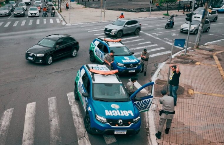 IA ajuda PM a prender dois suspeitos e apreender 30 kg de drogas