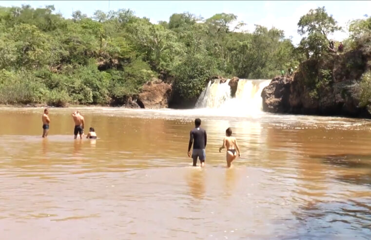 Portaria proíbe som no Balneário de Pandeiros. Confira outras regras!