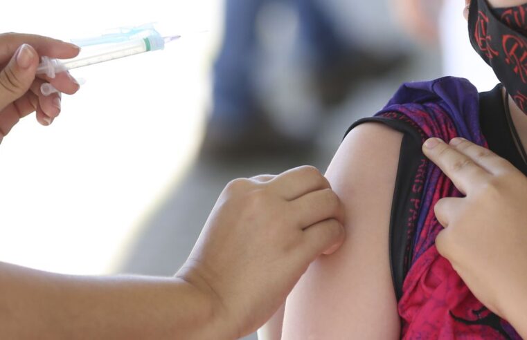 Ministério da Saúde aguarda 1,8 milhão de vacinas para crianças nesta segunda-feira (31)