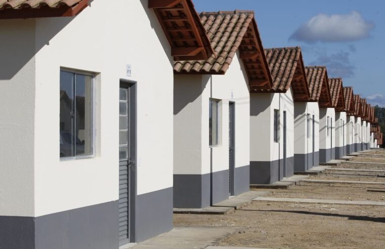 Até 2025, R$ 326 bilhões do FGTS serão disponibilizados para obras de habitação, saneamento e infraestrutura urbana.