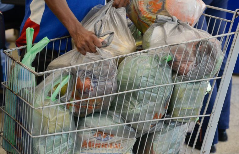 Consumo doméstico teve aumento de 3,04% em 2021, aponta pesquisa da Abras