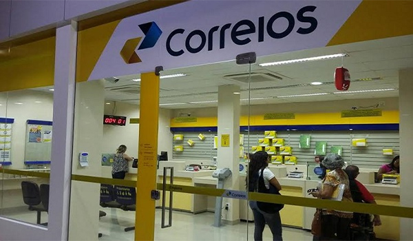 Câmara aprova PL de privatização dos Correios