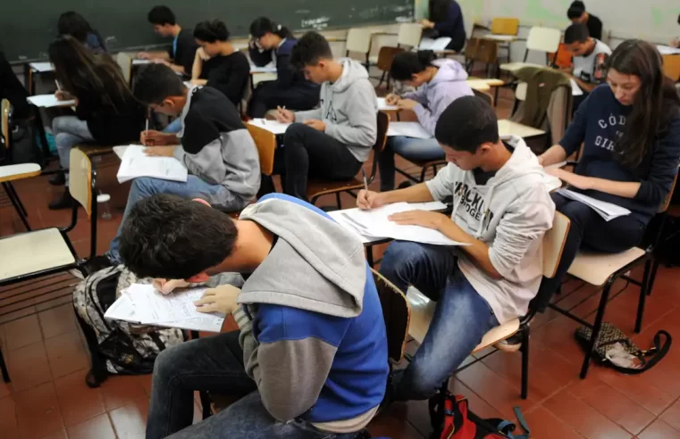 Novo ensino médio: especialistas apontam incertezas.