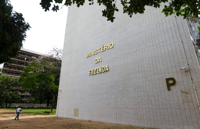 Dívida pública e despesas dos estados ainda preocupam em 2026, aponta IFI