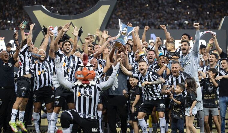 Notícias do futebol, destaque para a grande vitória do Galo na Libertadores