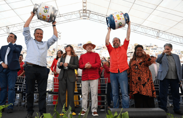 Lula e Alexandre Silveira lançam, em BH, o programa Gás do Povo