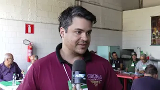 Fabricantes de cachaça de Januária passam por análise sensorial