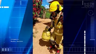 Bombeiros são acionados para conter explosão e vazamento de gás em residência