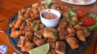 Especialista em pratos à base de peixes faz demonstração