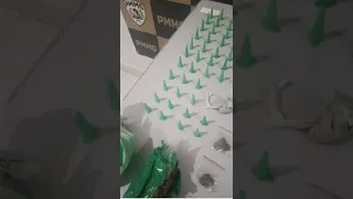 Drogas e dinheiro apreendidos durante abordagem