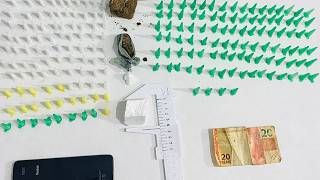 Perspicácia policial resulta em prisão e drogas retiradas das ruas