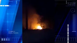 Bombeiros atuam em incêndio em pátio de veículos de Pedras de Maria da Cruz