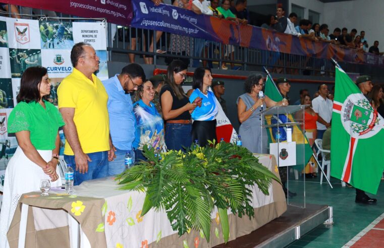 Time de vôlei de São Francisco mostra habilidade e determinação na etapa regional do JEMG