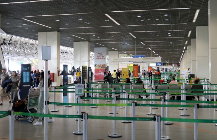 Governo adia medidas de restrição para viajantes que chegam ao Brasil
